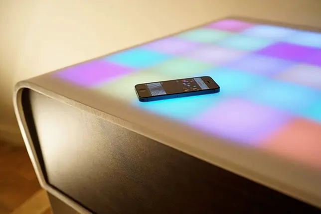 Table basse connectée